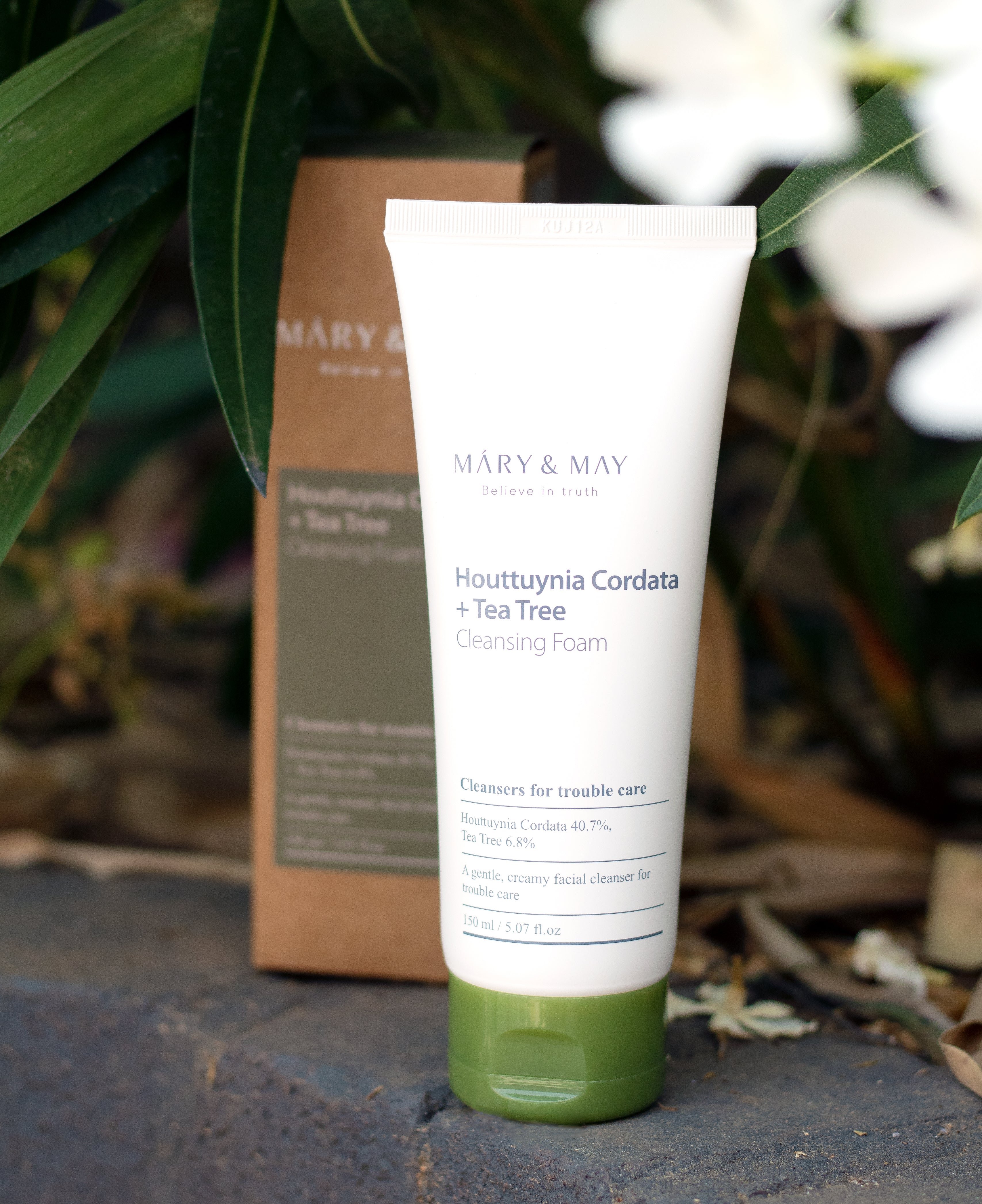 Mary & May Houttuynia Cordata + Tea Tree Cleansing Foam 150ml - Image 2