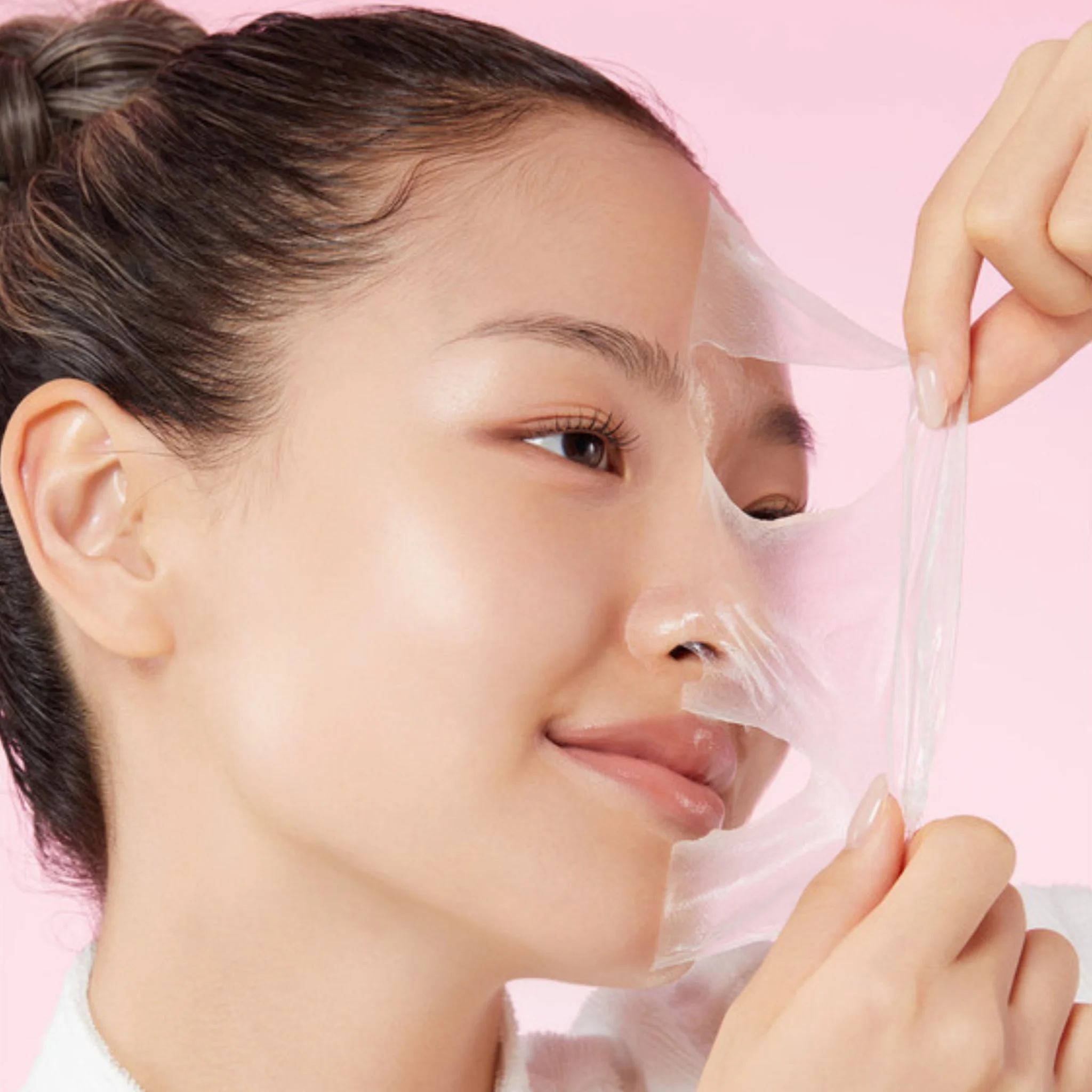 MEDICUBE Collagen Night Wrapping Mask (75ml) - Image 3