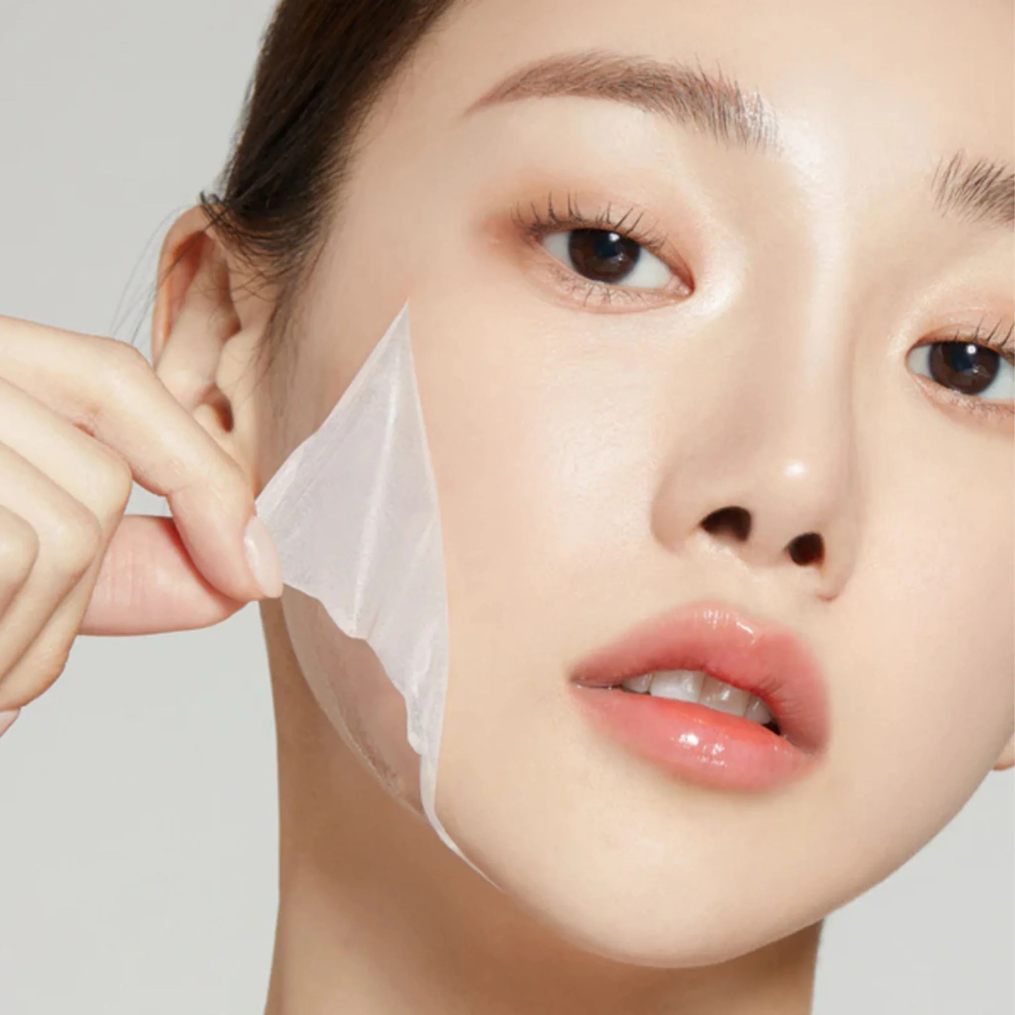 MEDICUBE Collagen Night Wrapping Mask (75ml) - Image 4