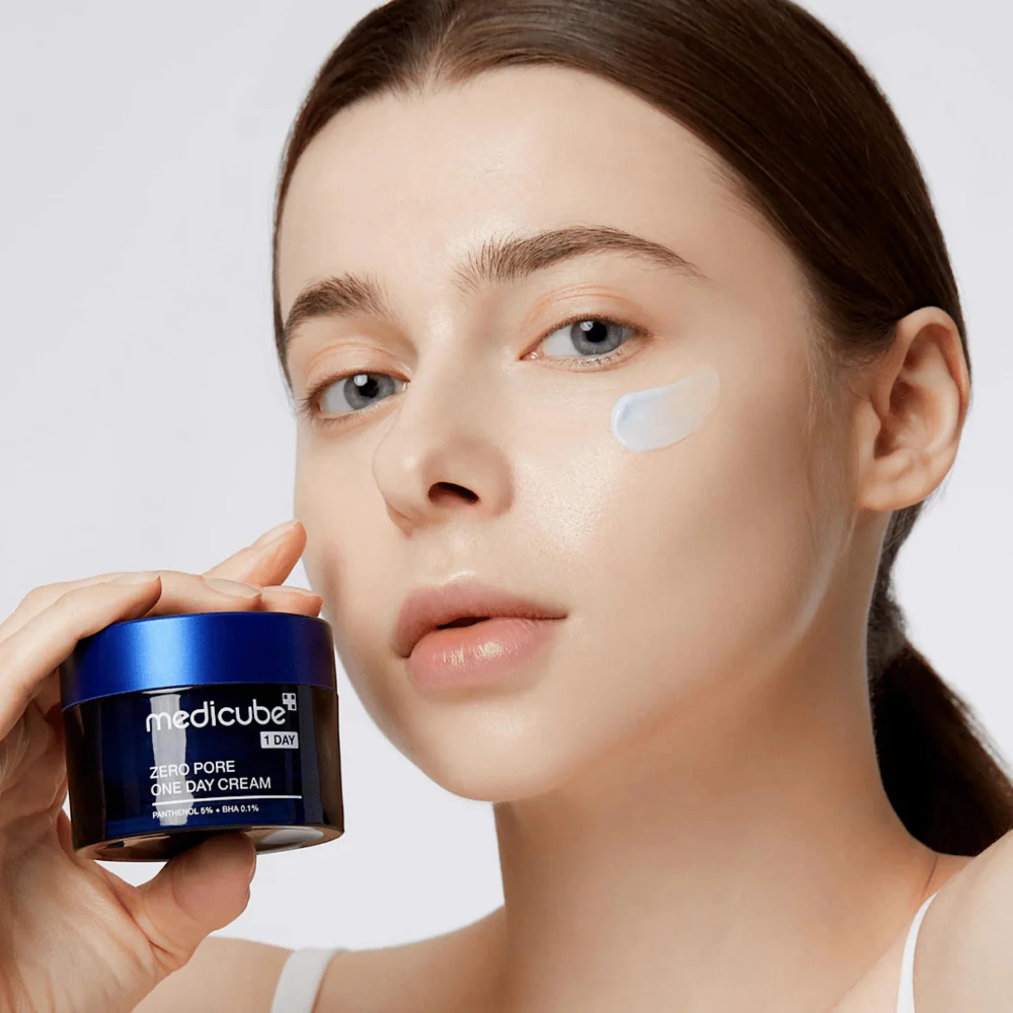 MEDICUBE Zero Pore One Day Cream 50ml - Image 3