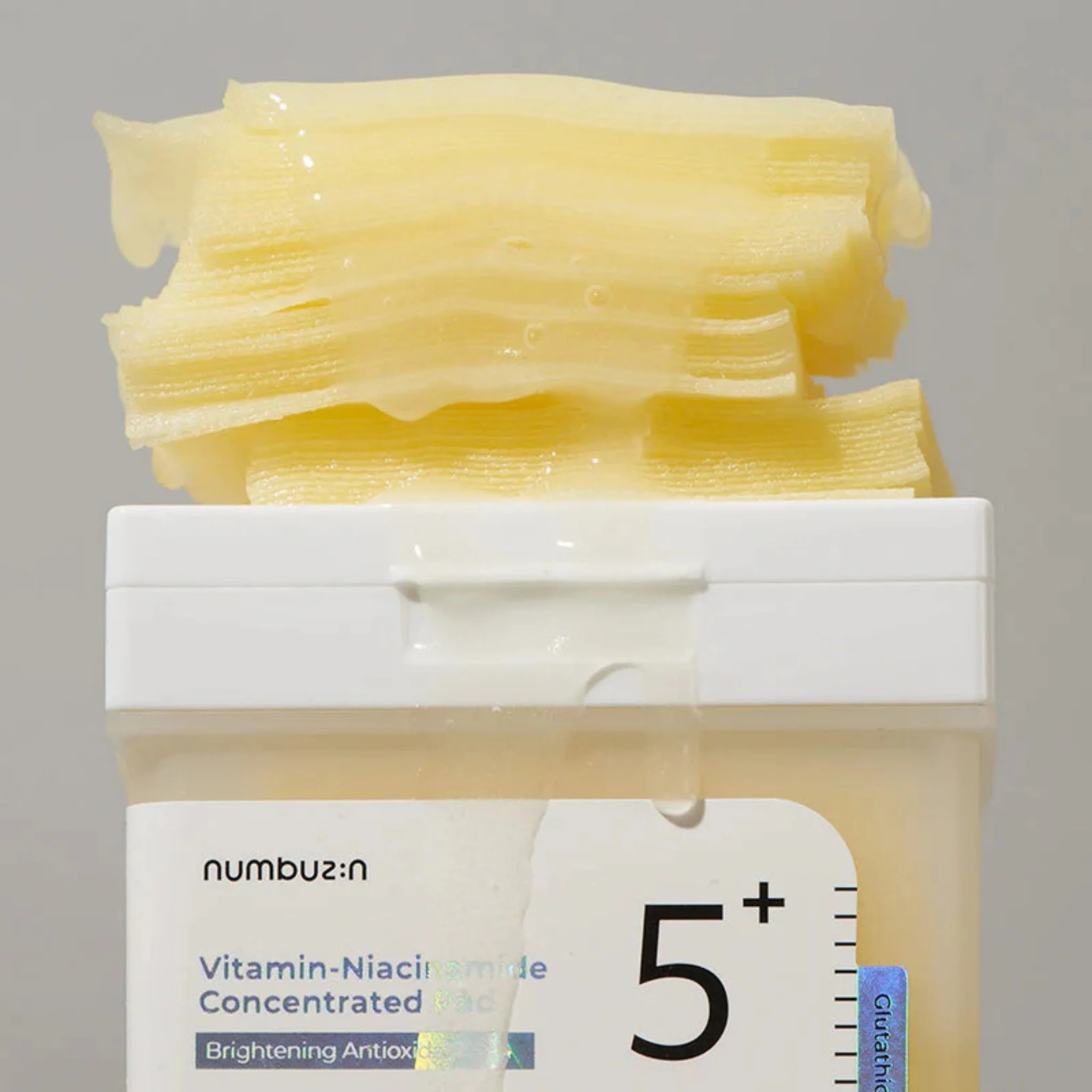 NUMBUZIN No.5 Vitamin-Niacinamide Concentrated Pad 180ml (70Pads) - Image 2