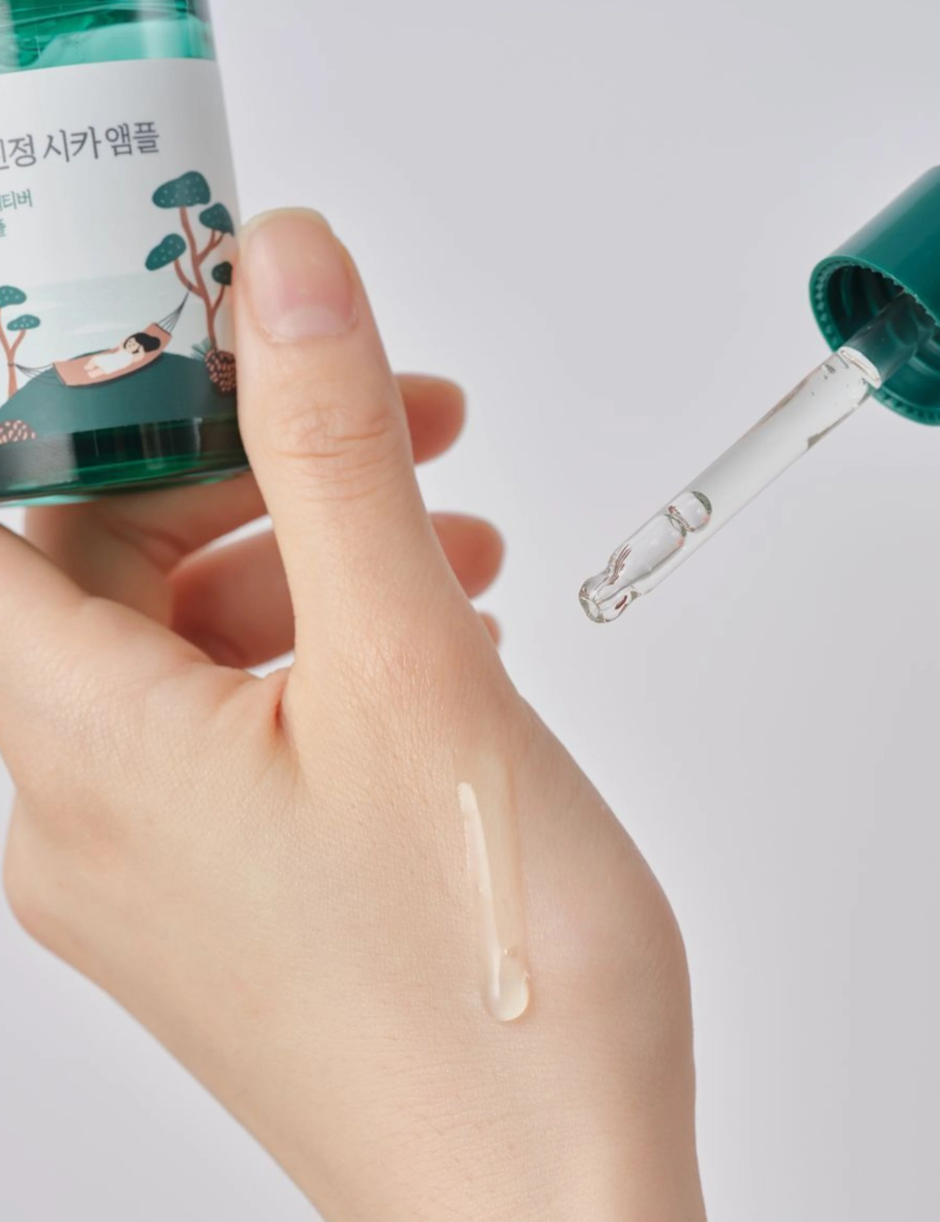 ROUND LAB Pine Calming Cica Ampoule 30ml - Image 3